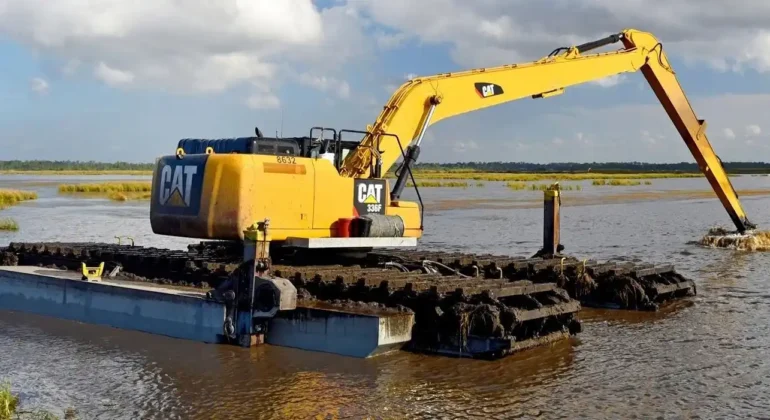дноуглубительные работы экскаватором с земснарядом